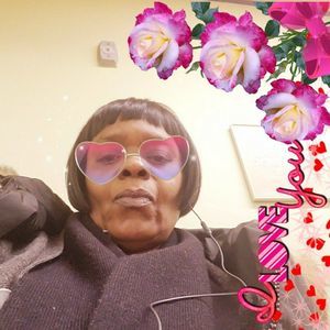 Meet your Posher, Selena